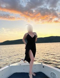 ����� ����,  +7 (952) 352-1094